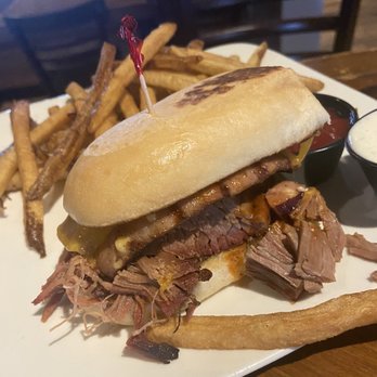 Kelly's Craft Tavern - New American Near Me - Frisco, Texas Kelly's Craft Tavern - New American Near Me - Frisco, Texas