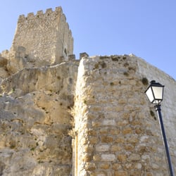 Los Palancos - Shadowed by the Zuheros castle, you enjoy the landscape
