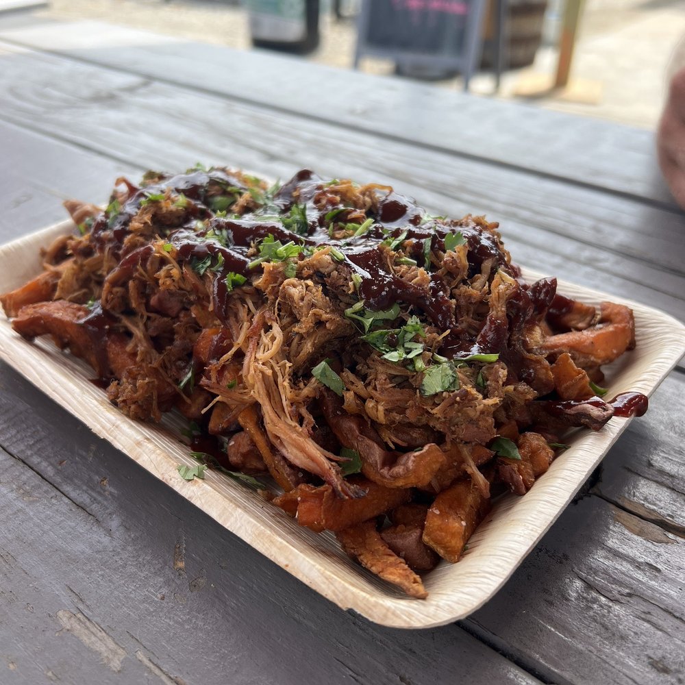 The Hive Farm Bar and Grill - Farmers Market Near Me - Chesapeake, Virginia