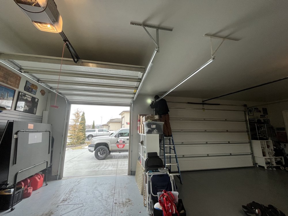 208 Quality Garage Door - Garage Door Contractor in Nampa, ID
