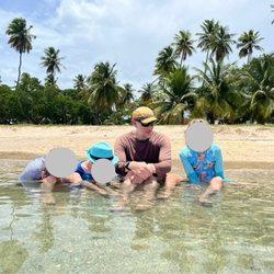 Balneario de Boquerón - Watching the fish swim by our feet