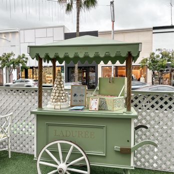 Ladurée - Beverly Hills - exterior - Macarons Near Me - Beverly Hills, California Ladurée - Beverly Hills - exterior - Macarons Near Me - Beverly Hills, California