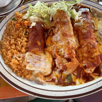 El Mexicano - Burrito, Tamale and Enchilada Combination - Mexican Near Me - Saratoga Springs, New York El Mexicano - Burrito, Tamale and Enchilada Combination - Mexican Near Me - Saratoga Springs, New York
