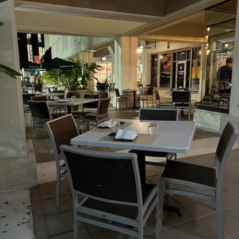 Ke uH - Boca Raton - Outdoor area - Asian Fusion Near Me - Boca Raton, Florida