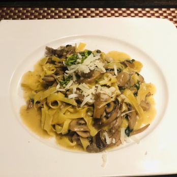 La Vecchia Ristorante - Tagliatelle wirh funghi - Italian Near Me - Toronto, Ontario La Vecchia Ristorante - Tagliatelle wirh funghi - Italian Near Me - Toronto, Ontario