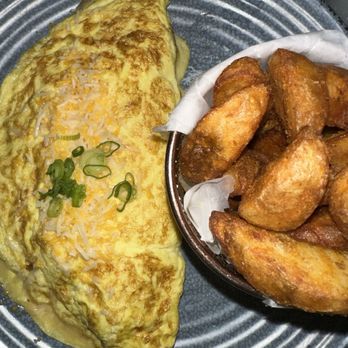 Brunch at Peony - Veggie Omelet - Breakfast & Brunch Near Me - Suwanee, Georgia