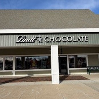 Lindt Chocolate Shop - Chocolatiers & Shops Near Me - Kittery, Maine Lindt Chocolate Shop - Chocolatiers & Shops Near Me - Kittery, Maine