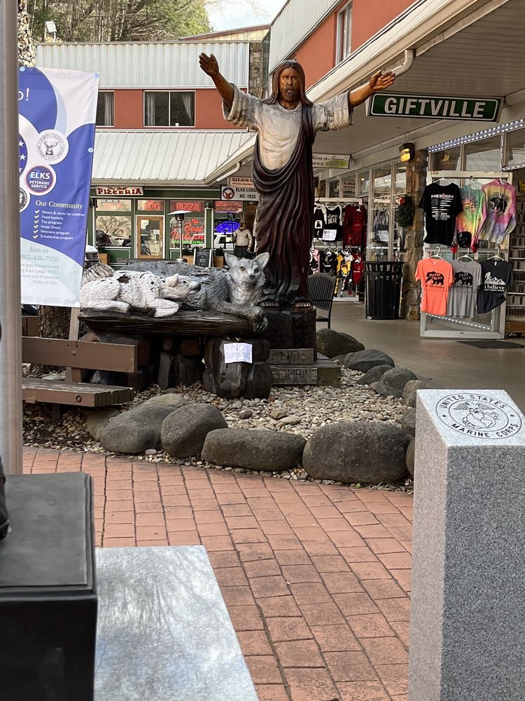 JESUS AND ANIMALS WOOD SCULPTURE 968 Pkwy, Gatlinburg, TN Yelp