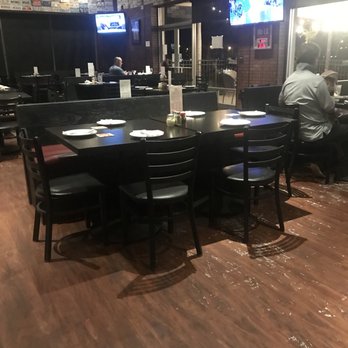 Brick Oven Pizza - dining area - Pizza Near Me - Kapolei, Hawaii Brick Oven Pizza - dining area - Pizza Near Me - Kapolei, Hawaii