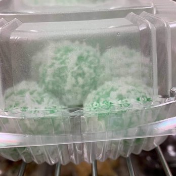 Nusantara Store - the inside of a case of cupcakes - Bakeries Near Me - Philadelphia, Pennsylvania Nusantara Store - the inside of a case of cupcakes - Bakeries Near Me - Philadelphia, Pennsylvania