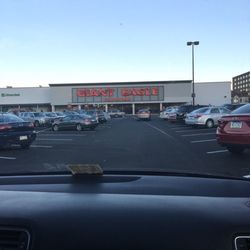 Giant Eagle - Renovated exterior