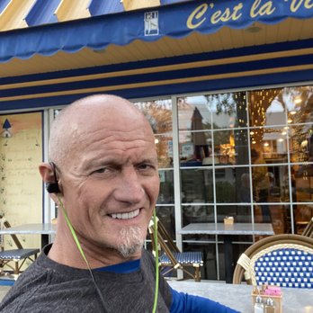 C'est La Vie - Sidewalk cafe breakfast here reminds me of Marseille - French Near Me - Sarasota, Florida