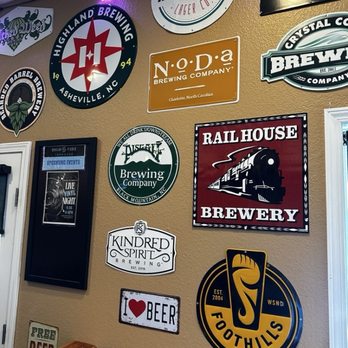 High Tide Taphouse - Breweries Near Me - Kitty Hawk, North Carolina