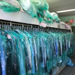 Nettoyeur Vert et Centre De Couture - Photo