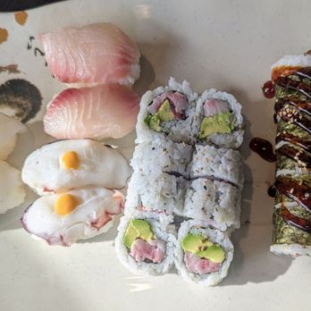 Daiki Sushi - Squid, red snapper, octopus, yellowtail + avo, threesome roll - Japanese Near Me - San Mateo, California Daiki Sushi - Squid, red snapper, octopus, yellowtail + avo, threesome roll - Japanese Near Me - San Mateo, California