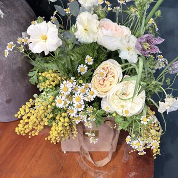 The Bread Room - Fresh flowers are always a nice touch - Bakeries Near Me - Philadelphia, Pennsylvania The Bread Room - Fresh flowers are always a nice touch - Bakeries Near Me - Philadelphia, Pennsylvania