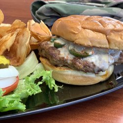 Tee Top Café - Jalapeño ghost pepper burger w/house chips