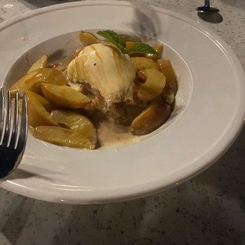 Benbow Historic Inn - Dessert - waffle, peaches vanilla ice cream, with a caramel brandy type sauce - Amazing! - Hotels Near Me - Garberville, California