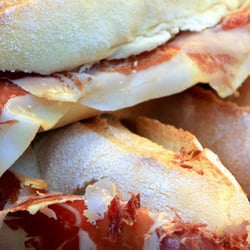 Bocatería Zurich - Te apetece un bocadillo de jamón?