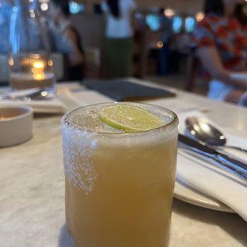 Este - Tropical Margarita - Seafood Near Me - Austin, Texas