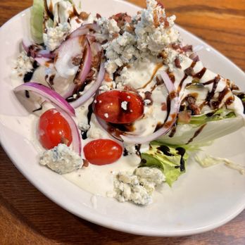 Outback Steakhouse - Classic Blue Cheese Wedge Side Salad - Steakhouses Near Me - Highlands Ranch, Colorado
