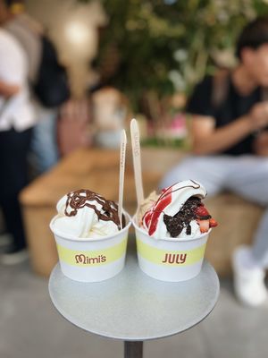 Mimi's Frozen Yogurt by null