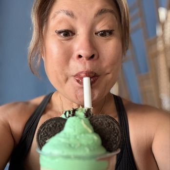 Schmoozies! - Coffee & Tea Near Me - Anaheim, California