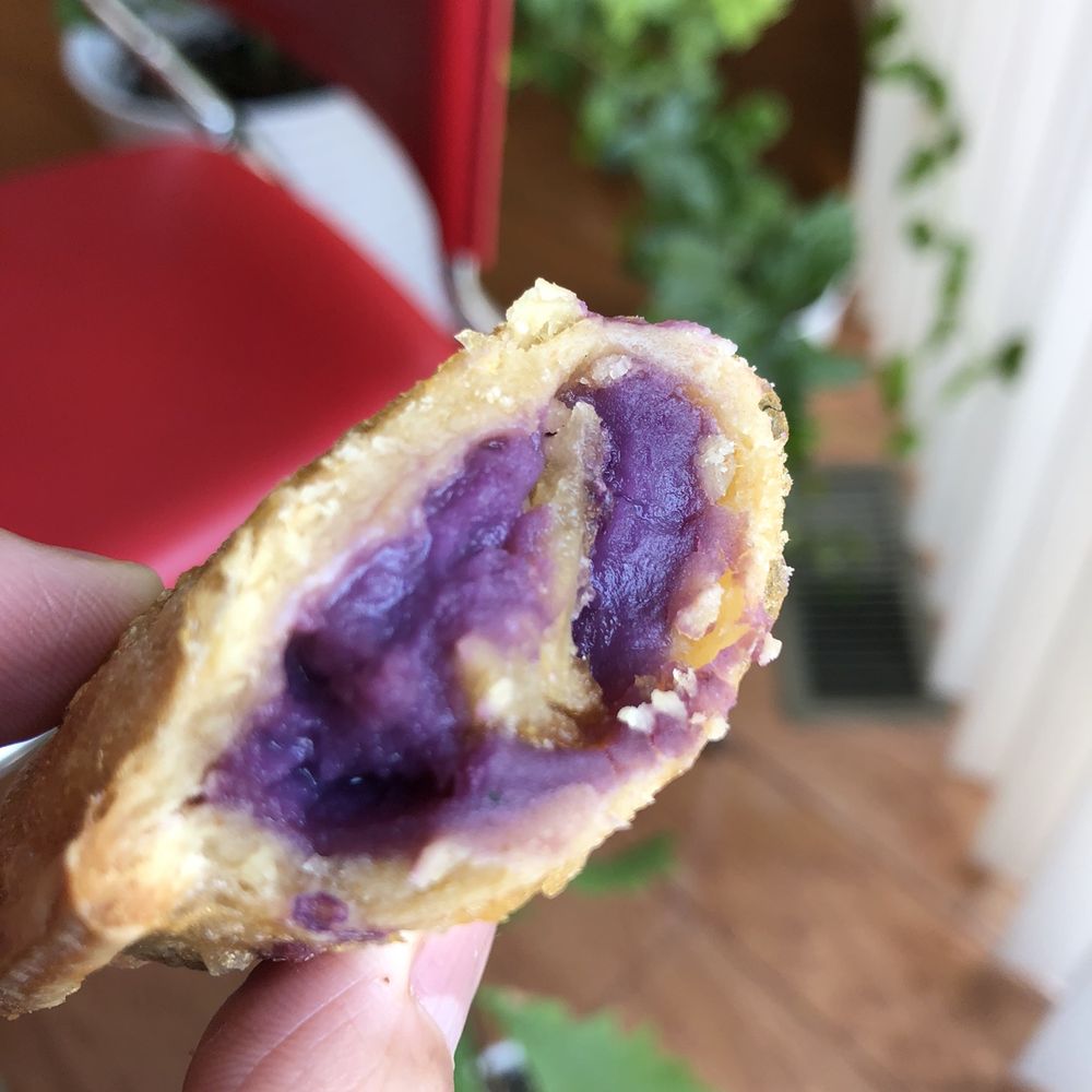 Jollibee - Ate my last ube pie - I have to get another bag of these - Fast Food Near Me - Chicago, Illinois Jollibee - Ate my last ube pie - I have to get another bag of these - Fast Food Near Me - Chicago, Illinois
