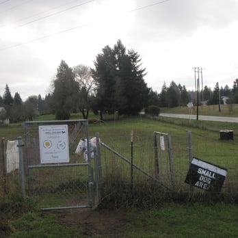 Ike Memorial Off-leash Dog Park - Ross Off-Leash Dog Recreation Area, small dog section - Dog Parks Near Me - Vancouver, Washington Ike Memorial Off-leash Dog Park - Ross Off-Leash Dog Recreation Area, small dog section - Dog Parks Near Me - Vancouver, Washington