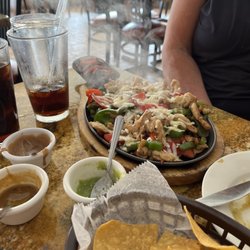 El Mariachi Loco - Fajita plate