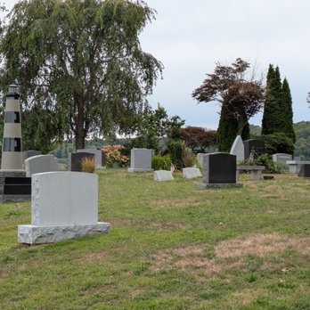 Elm Grove Cemetery - Elm Grove Cemetery, Mystic - Funeral Services & Cemeteries Near Me - Mystic, Connecticut Elm Grove Cemetery - Elm Grove Cemetery, Mystic - Funeral Services & Cemeteries Near Me - Mystic, Connecticut
