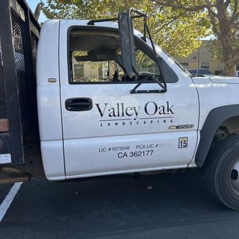 Valley Oak Landscaping - Company truck and license numbe. - Landscaping Near Me Valley Oak Landscaping - Company truck and license numbe. - Landscaping Near Me
