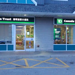 TD Canada Trust - The front entrance of this branch
