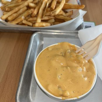 Namkeen - Mac N Cheese & Fries - Chicken Shop Near Me - Lake Hiawatha, New Jersey
