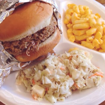 The Beach Bully - Carolina BBQ with Mac and cheese and slaw - good stuff - Barbeque Near Me - Virginia Beach, Virginia