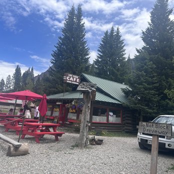 Log Cabin Cafe - Cafes Near Me - Silver Gate, Montana