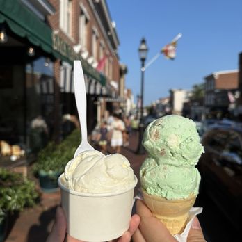 Annapolis Ice Cream - Sweet cream and key lime pie - Ice Cream & Frozen Yogurt Near Me - Annapolis, Maryland Annapolis Ice Cream - Sweet cream and key lime pie - Ice Cream & Frozen Yogurt Near Me - Annapolis, Maryland