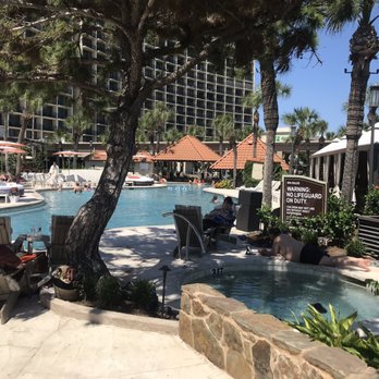 H2O Pool + Bar - Awesome grounds kept super clean! - Bars Near Me - Galveston, Texas