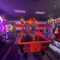 Bowlero Apopka - Arcade room