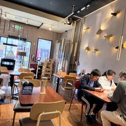 Ox 9 Lanzhou Hand Pulled Noodles - Decor