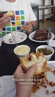 Pollard's Bar-B-Que by null