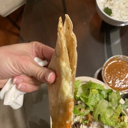 No meat in the quesadilla (ordered steak)