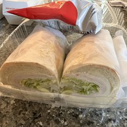 Graul's Market - Turkey sub and chips