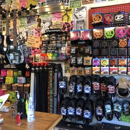 Broken Guitars merch Broken Guitars merch