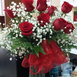 Chapman's Flowers And Greenhouses - A dozen roses!