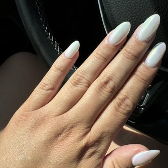Indulge Nail Bar - Nail Salons Near Me - Lubbock, Texas