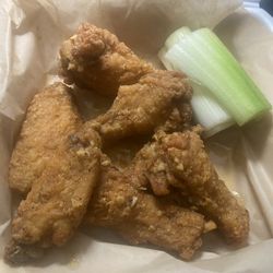 Killer Crab Express - Cajun Parmesan wings. No "Cajun" flavor but was tender and juicy.