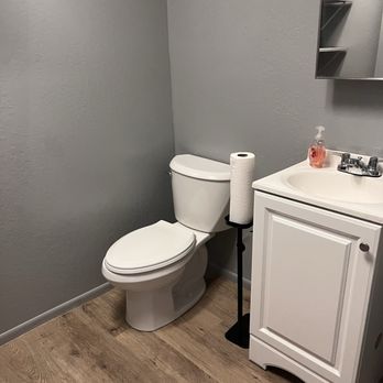 Diva Dance - Bathroom - Dance Studios Near Me - Phoenix, Arizona