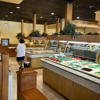 Four Seasons Buffett - Buffet area at Four Seasons - Buffets Near Me - Covington, Louisiana