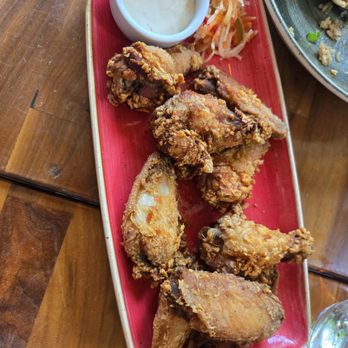 Avenida Restaurant - Fried wings - Filipino Near Me - San Mateo, California